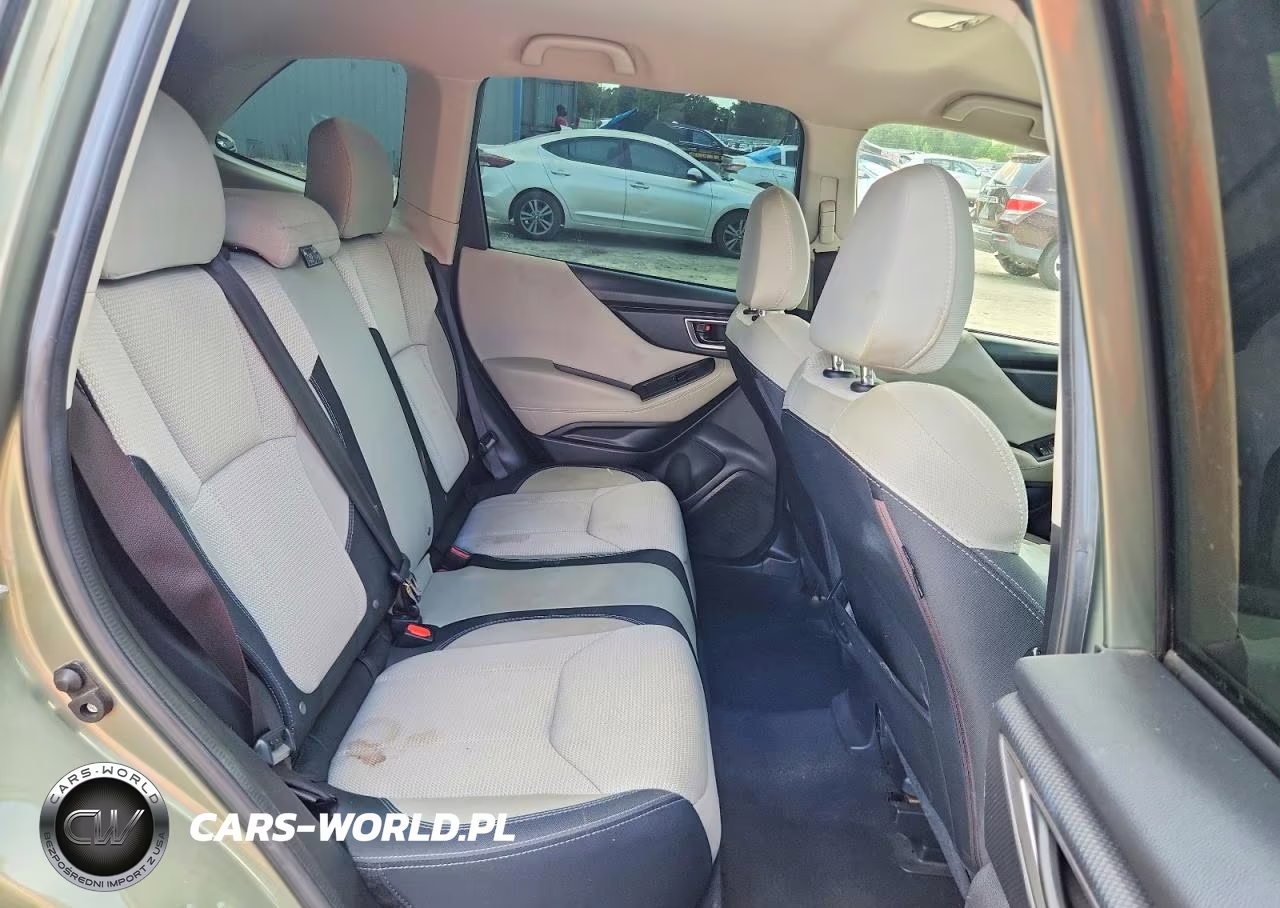 2019 Subaru Forester VIN:JF2SKAAC9KH521564 - 10