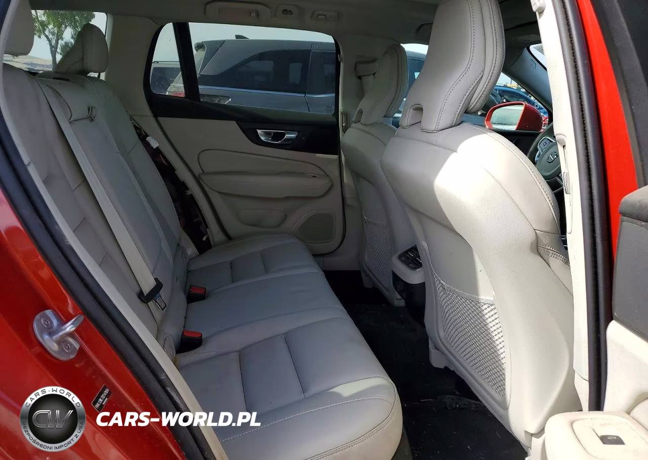 2025 Volvo V60 Cross Country Ultra VIN:YV4L12WL7S2147654 - 10