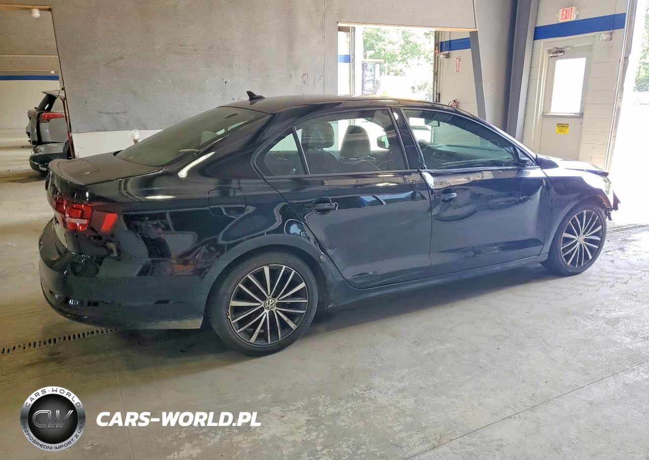 2016 Volkswagen Jetta Sport VIN:3VWB17AJ6GM257013 - 3