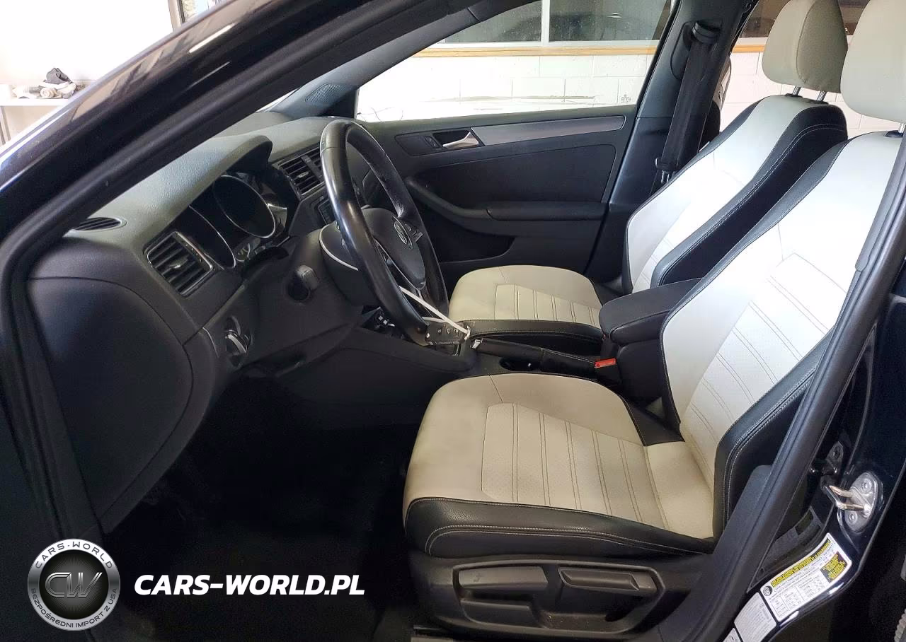 2016 Volkswagen Jetta Sport VIN:3VWB17AJ6GM257013 - 7