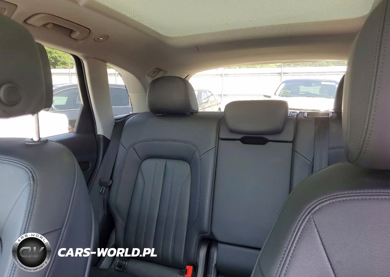 2018 Audi Q5 Premium Plus VIN:WA1BNAFYXJ2221800 - 10