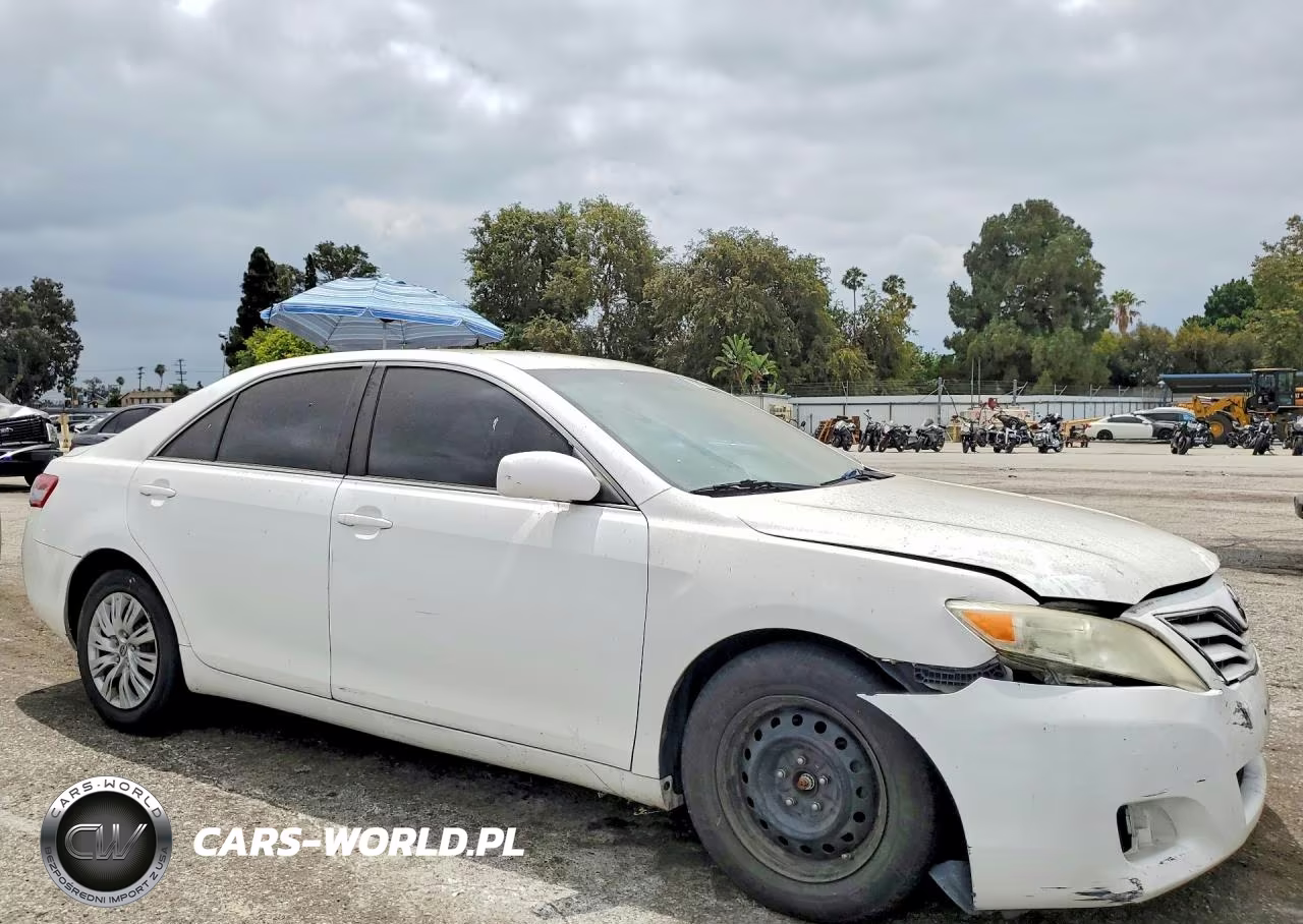 2010 Toyota Camry Le VIN:4T1BF3EK8AU549230 - 4