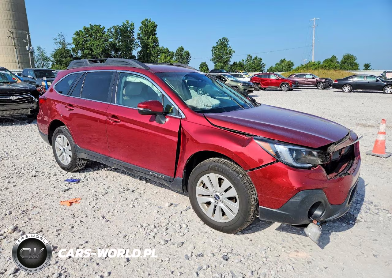 2019 Subaru Outback 2.5I Premium VIN:4S4BSAFC8K3259438 - 4