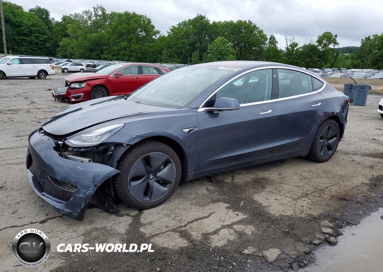 2018 Tesla Model 3 – zdjęcie 1 z 12