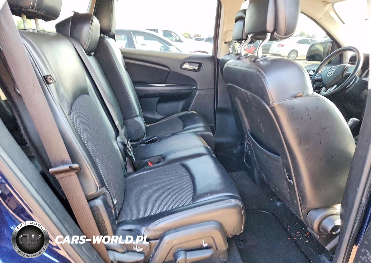 2020 Dodge Journey Crossroad VIN:3C4PDCGB4LT265927 - 11