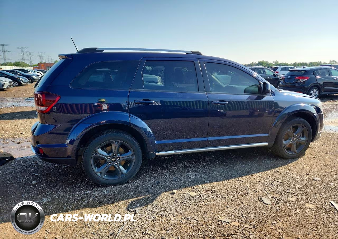 2020 Dodge Journey Crossroad VIN:3C4PDCGB4LT265927 - 3