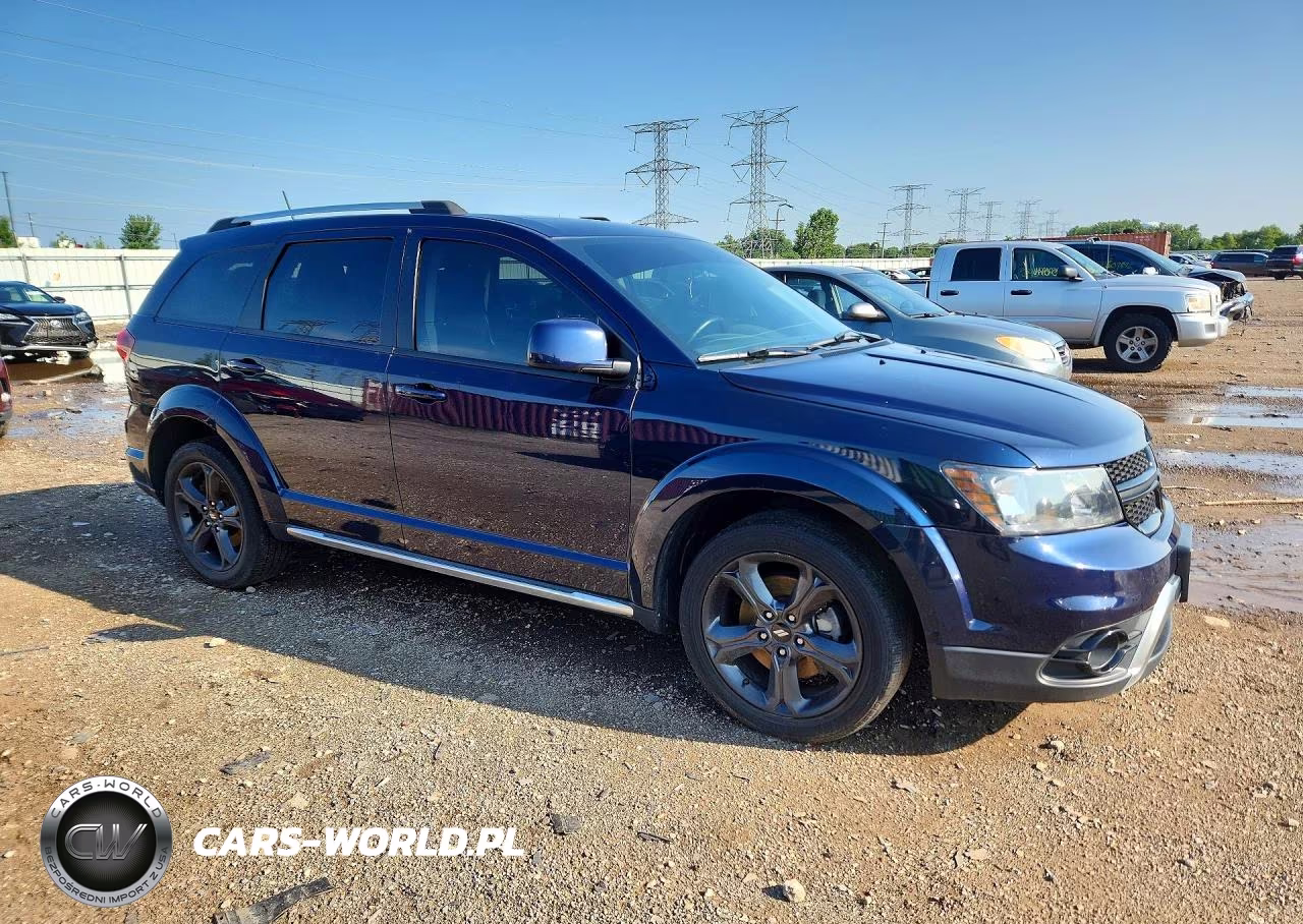2020 Dodge Journey Crossroad VIN:3C4PDCGB4LT265927 - 4