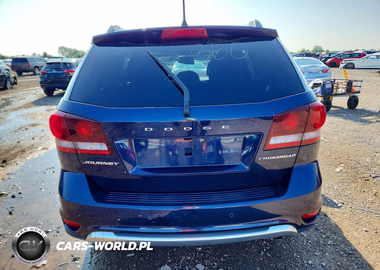 2020 Dodge Journey Crossroad VIN:3C4PDCGB4LT265927 - 6