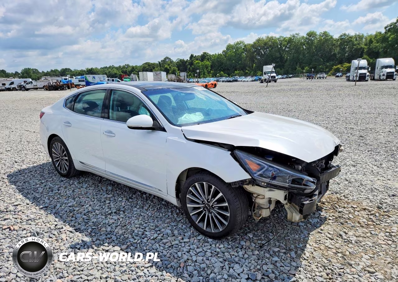 2017 Kia Cadenza Premium VIN:KNALC4J12H5093859 - 4