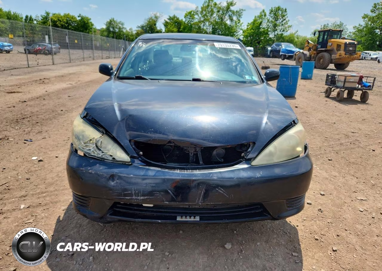 2005 Toyota Camry Le VIN:4T1BE30K95U022572 - 5