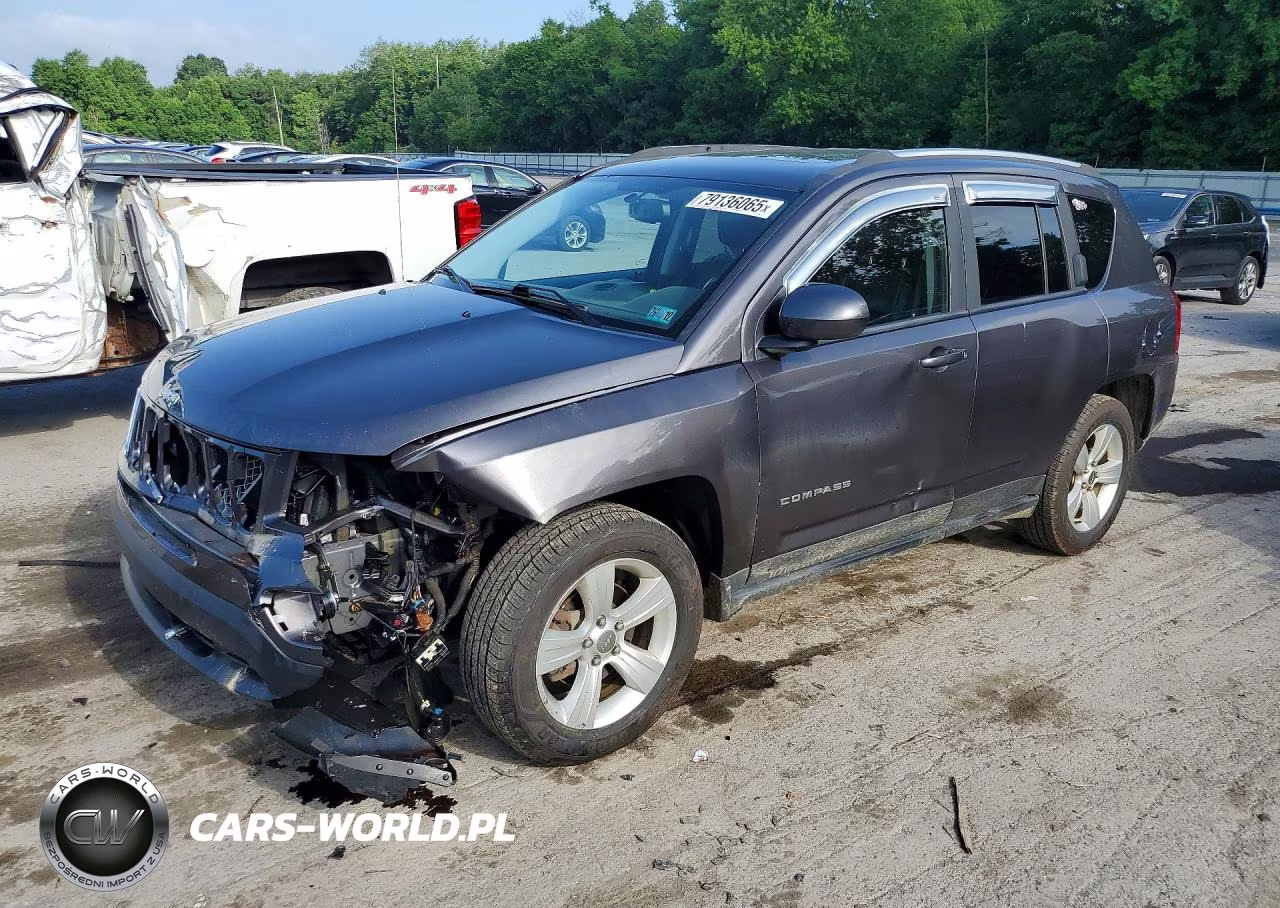2015 Jeep Compass Latitude – zdjęcie 1 z 13