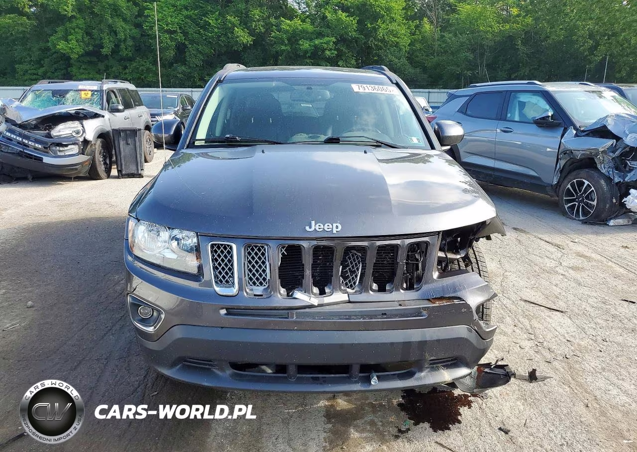 2015 Jeep Compass Latitude VIN:1C4NJDEB4FD121359 - 5