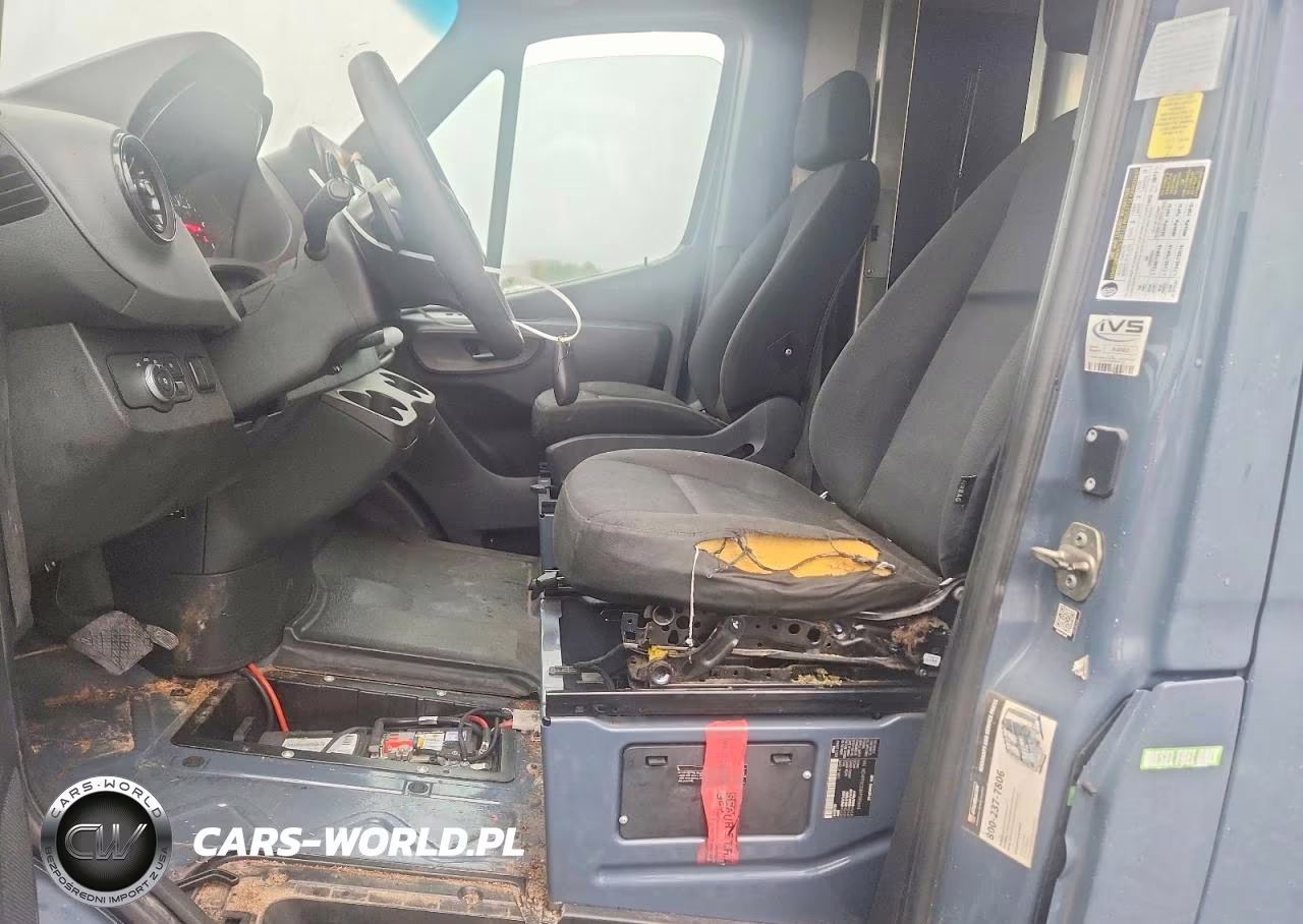 2019 Mercedes-Benz Sprinter 2500-3500 VIN:WD4PF0CD8KP085648 - 7