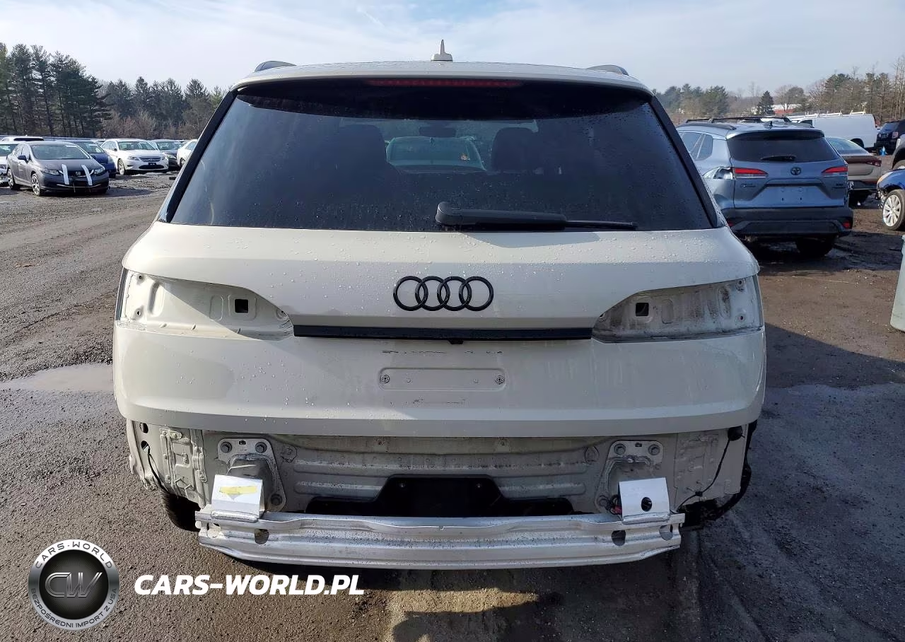 2022 Audi Q7 VIN:WA1LXBF7XND006892 - 6