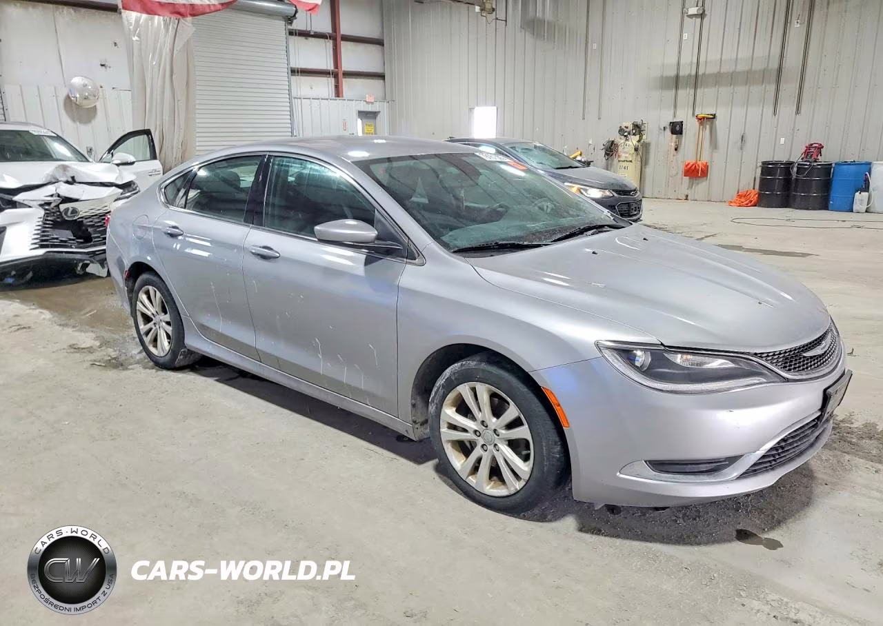 2015 Chrysler 200 Limited VIN:1C3CCCAB6FN575533 - 4