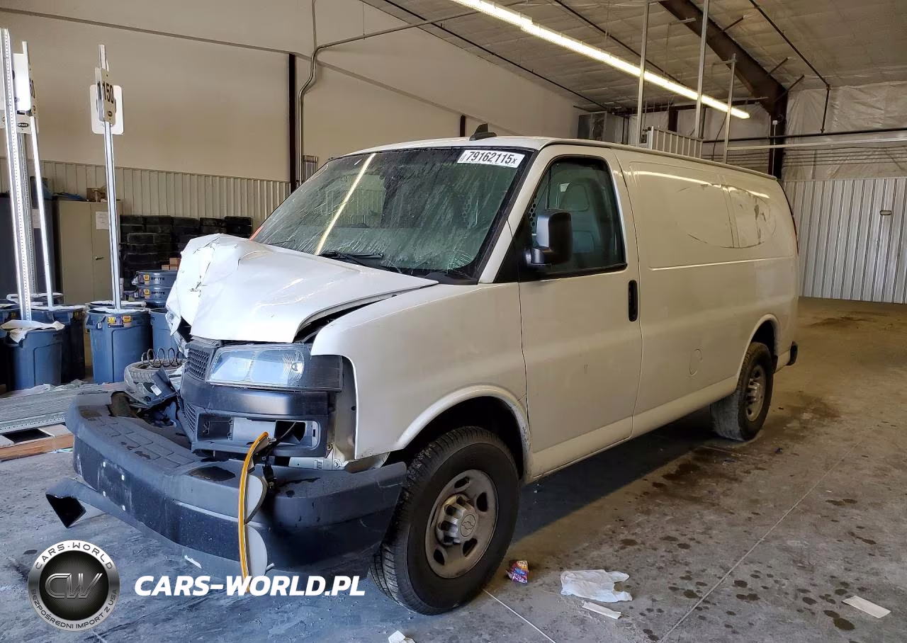 2020 Chevrolet Express G2500