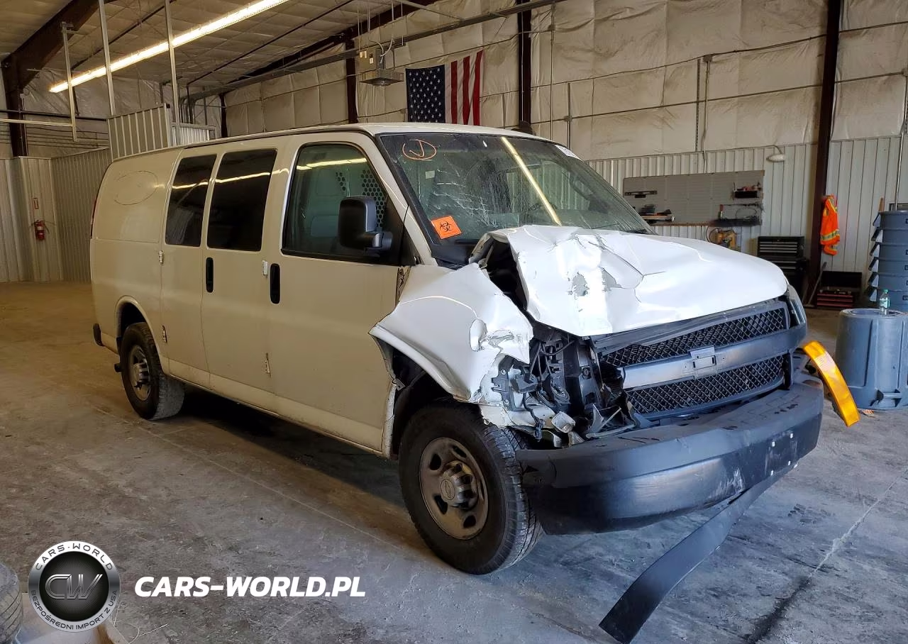 2020 Chevrolet Express G2500 VIN:1GCWGAFP7L1269479 - 4