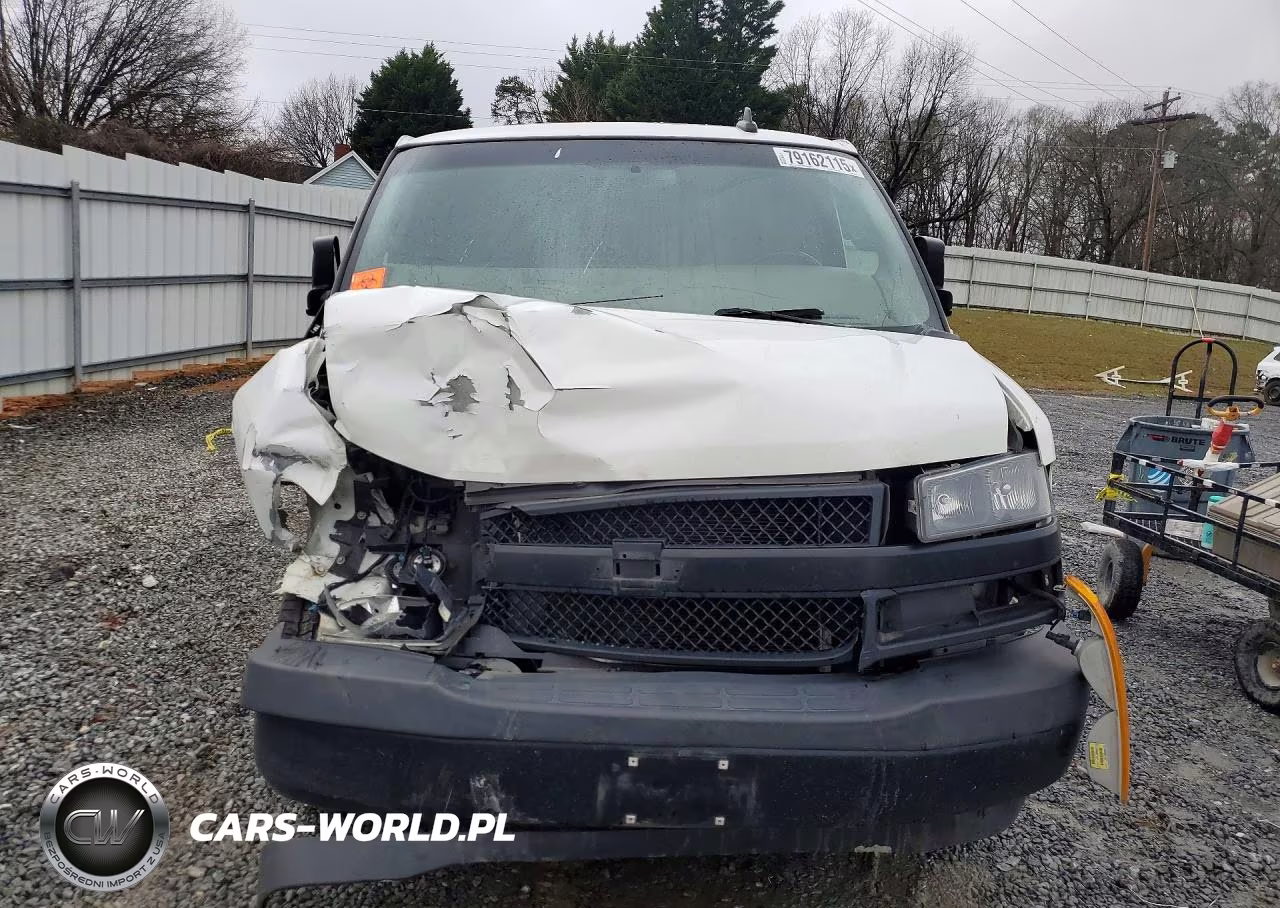 2020 Chevrolet Express G2500 VIN:1GCWGAFP7L1269479 - 5
