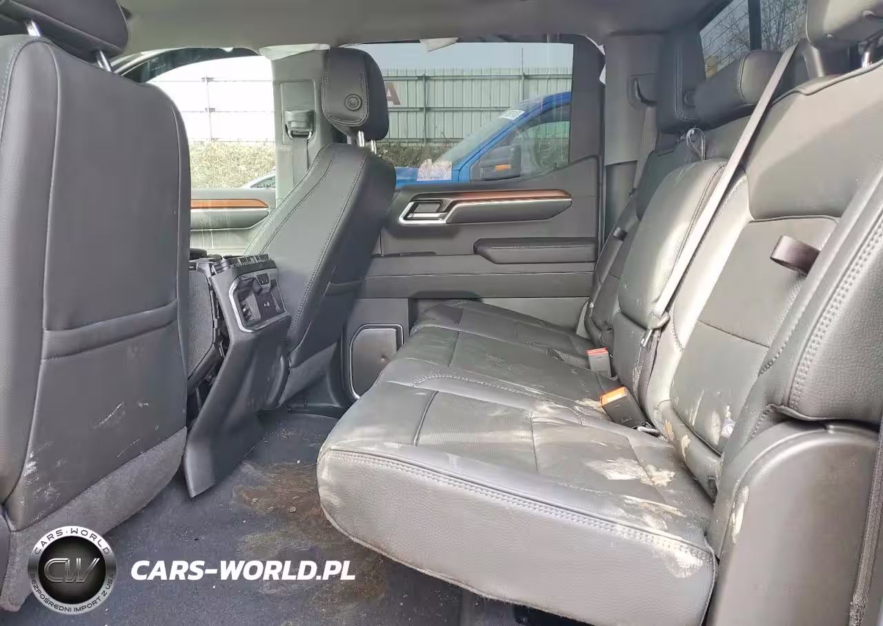 2025 GMC Sierra K1500 Denali VIN:1GTUUGE86SZ332617 - 10