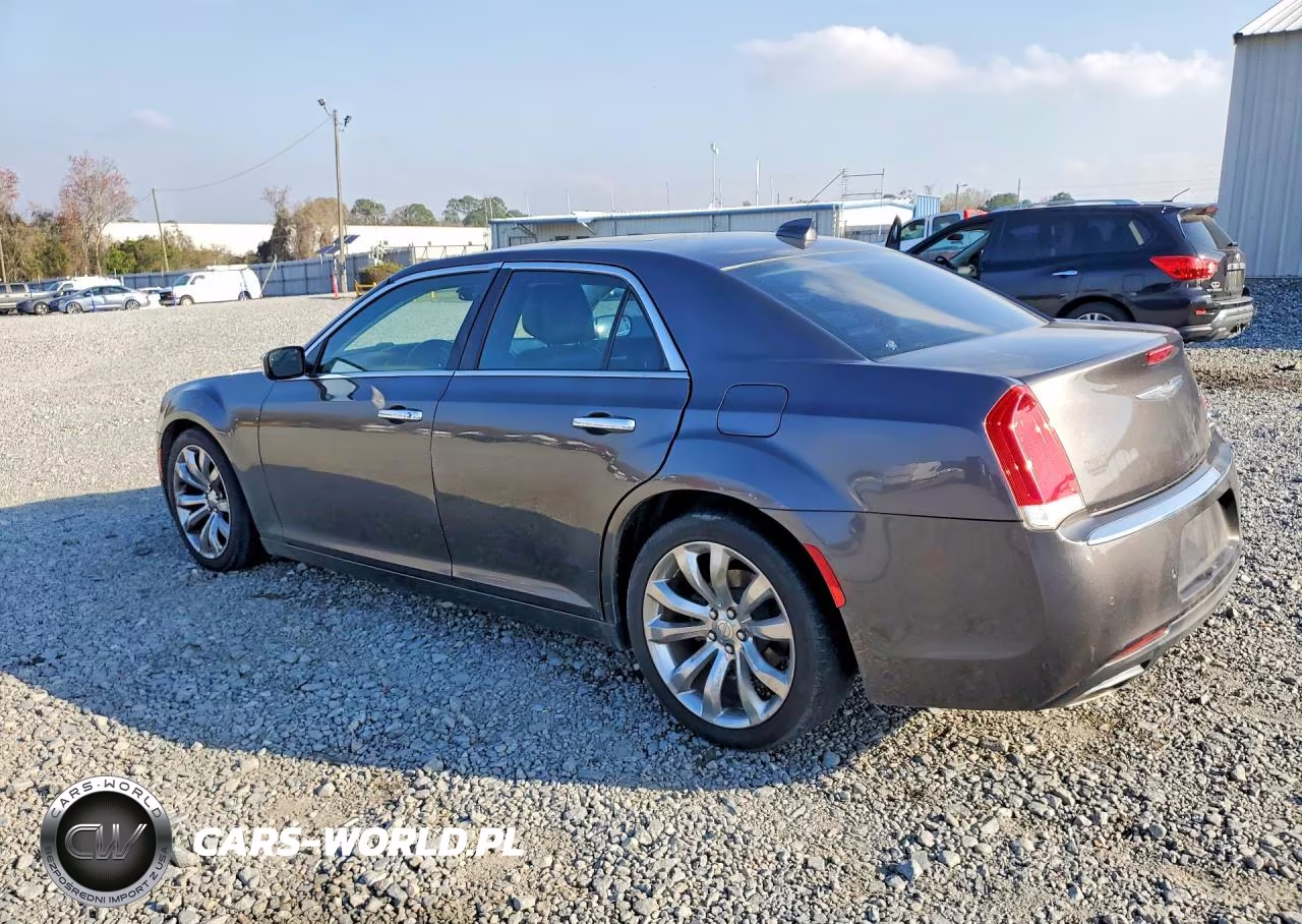 2017 Chrysler 300C VIN:2C3CCAEG7HH586319 - 2
