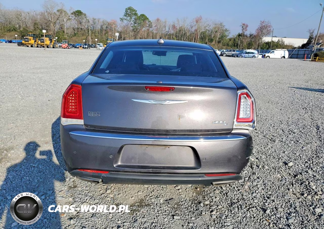 2017 Chrysler 300C VIN:2C3CCAEG7HH586319 - 6