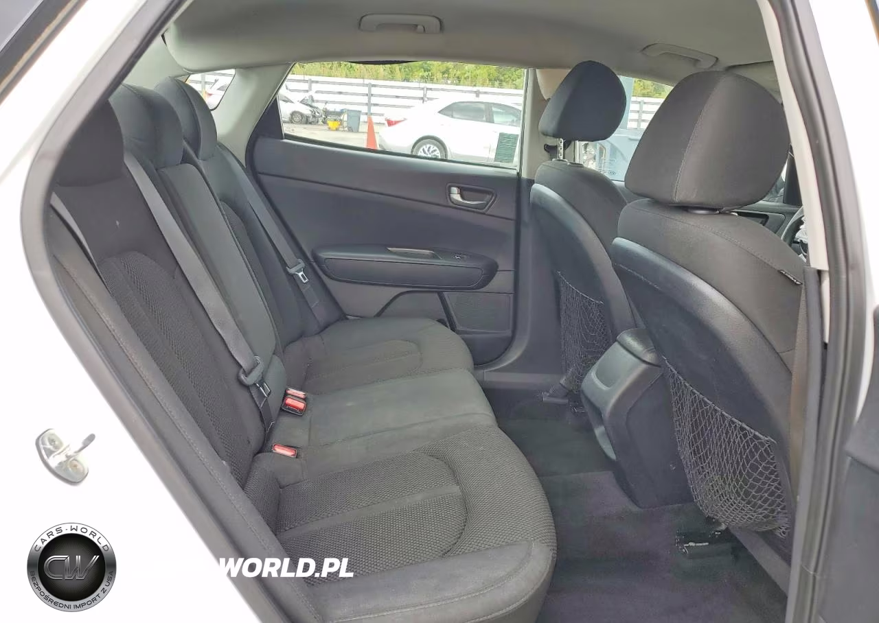 2020 Kia Optima Lx VIN:5XXGT4L35LG444268 - 10
