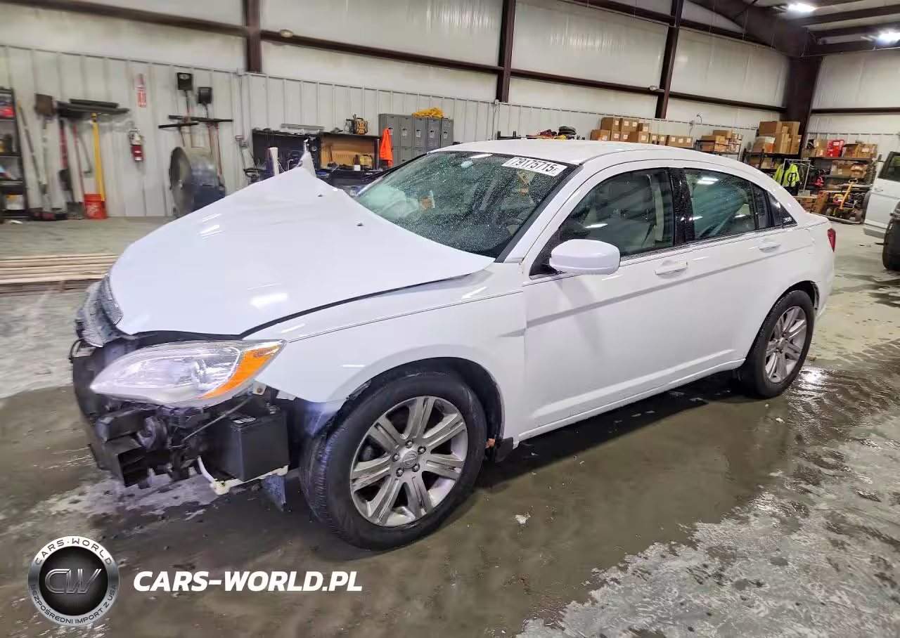 2013 Chrysler 200 Touring