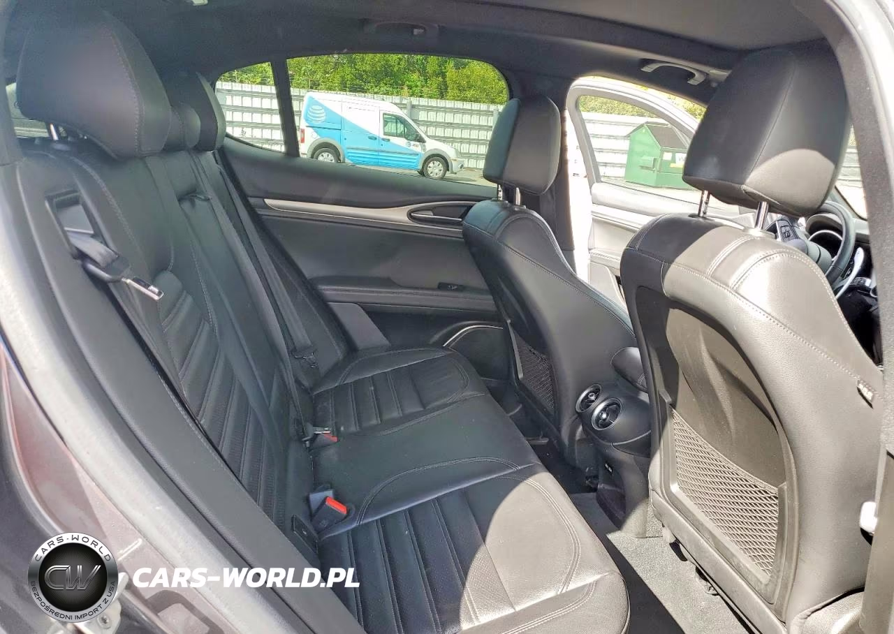 2019 Alfa Romeo Stelvio Ti VIN:ZASPAKBN3K7C51774 - 11