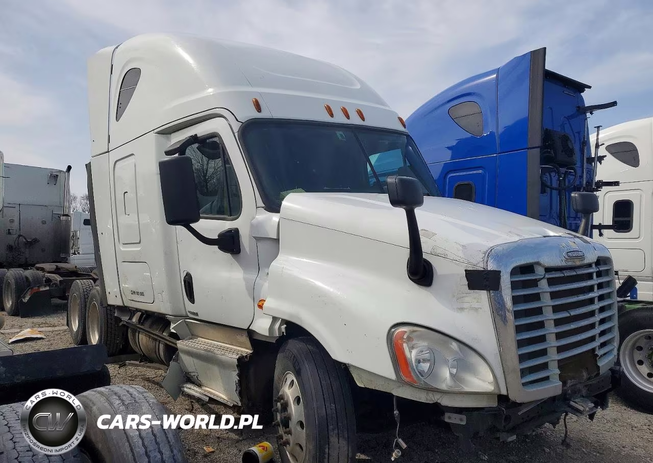 2016 Freightliner Cascadia 125 Semi Truck