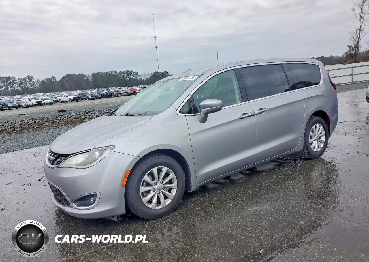2018 Chrysler Pacifica Touring Plus