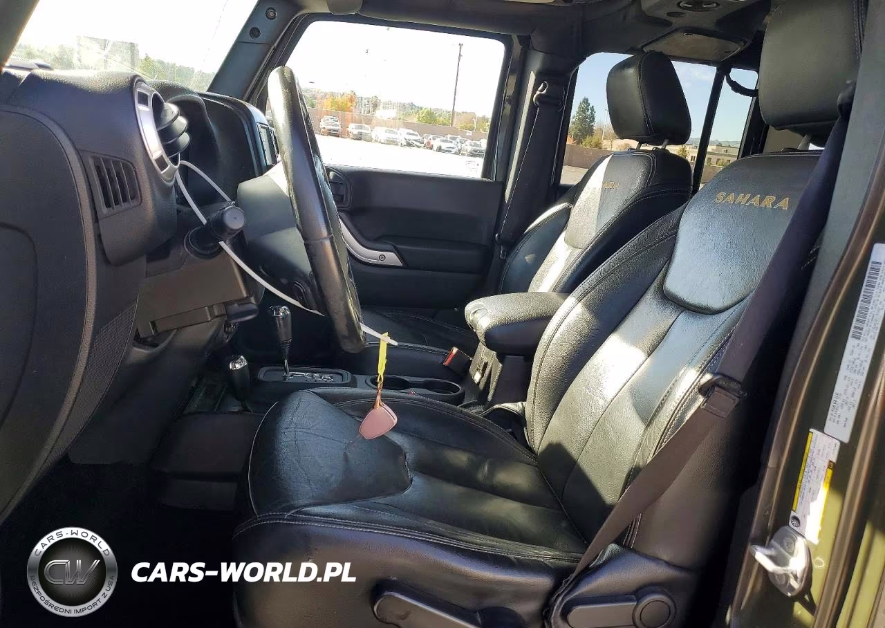 2015 Jeep Wrangler Unlimited Sahara VIN:1C4BJWEG6FL751853 - 7