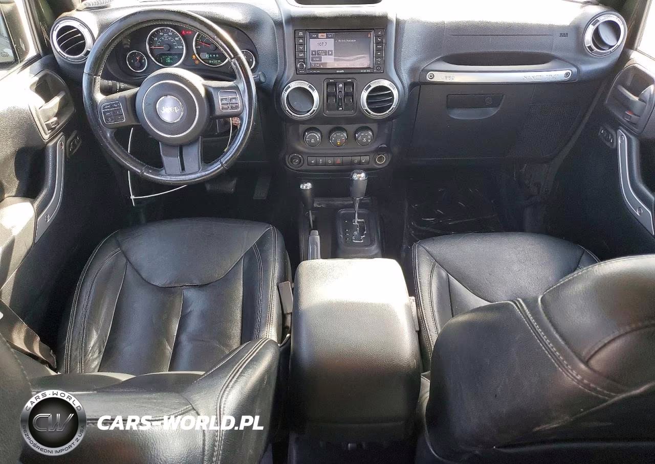 2015 Jeep Wrangler Unlimited Sahara VIN:1C4BJWEG6FL751853 - 8