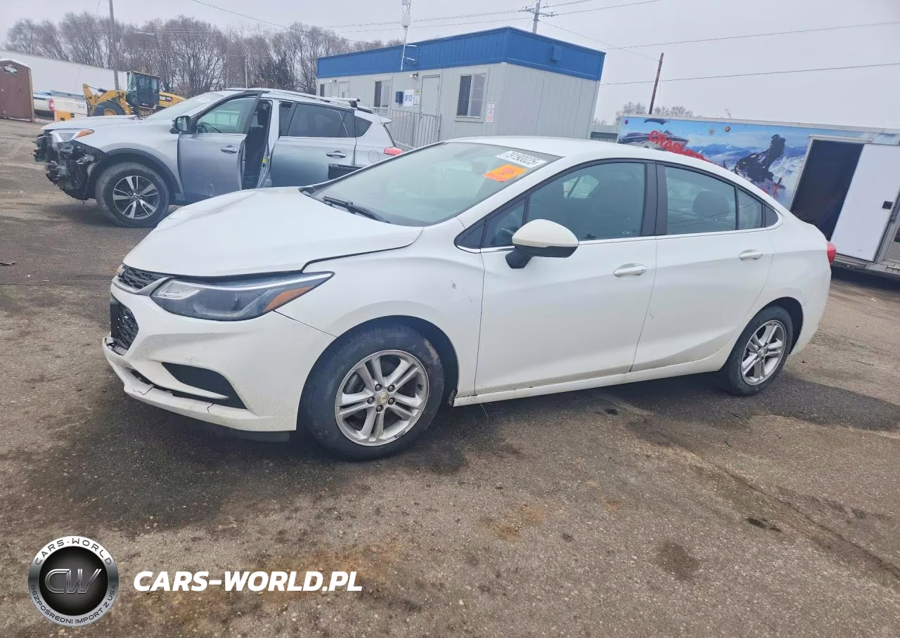 2017 Chevrolet Cruze Lt – zdjęcie 1 z 12