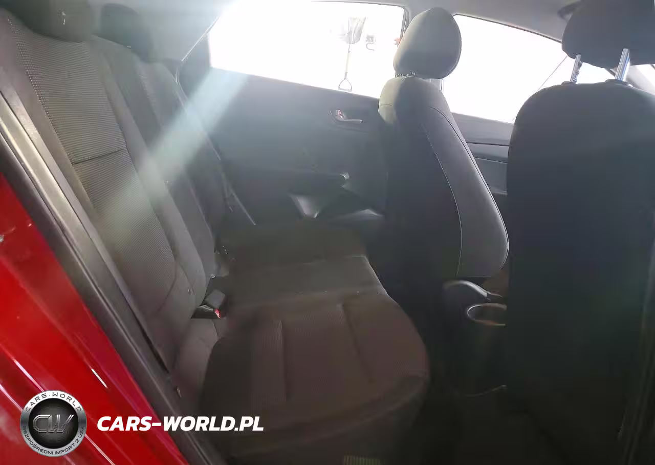 2018 Hyundai Accent Se VIN:3KPC24A33JE029556 - 10