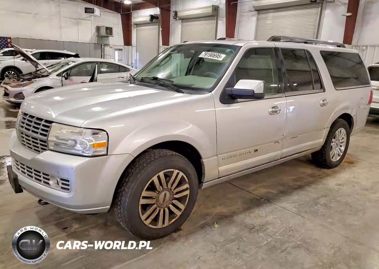 2011 Lincoln Navigator L