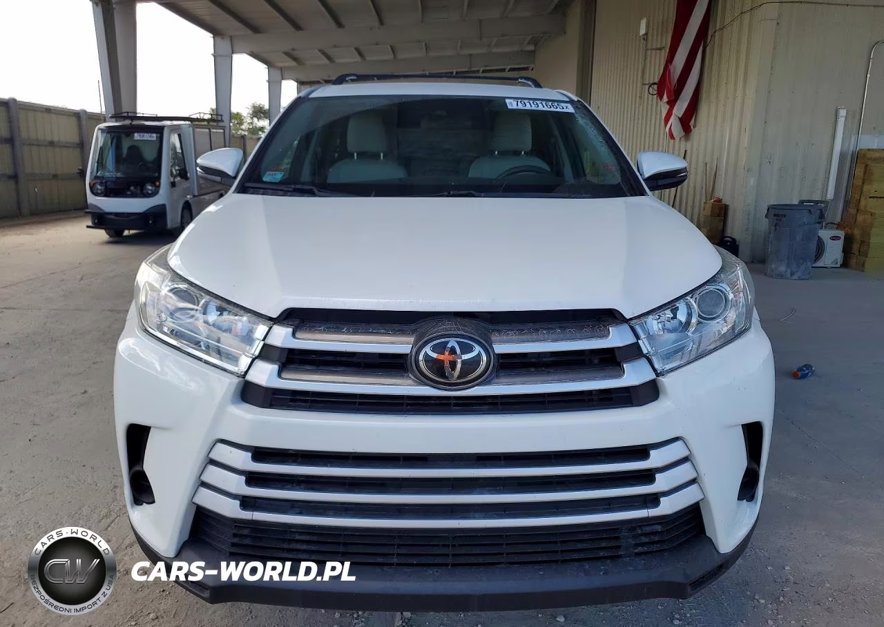 2019 Toyota Highlander Le VIN:5TDZZRFHXKS359225 - 5