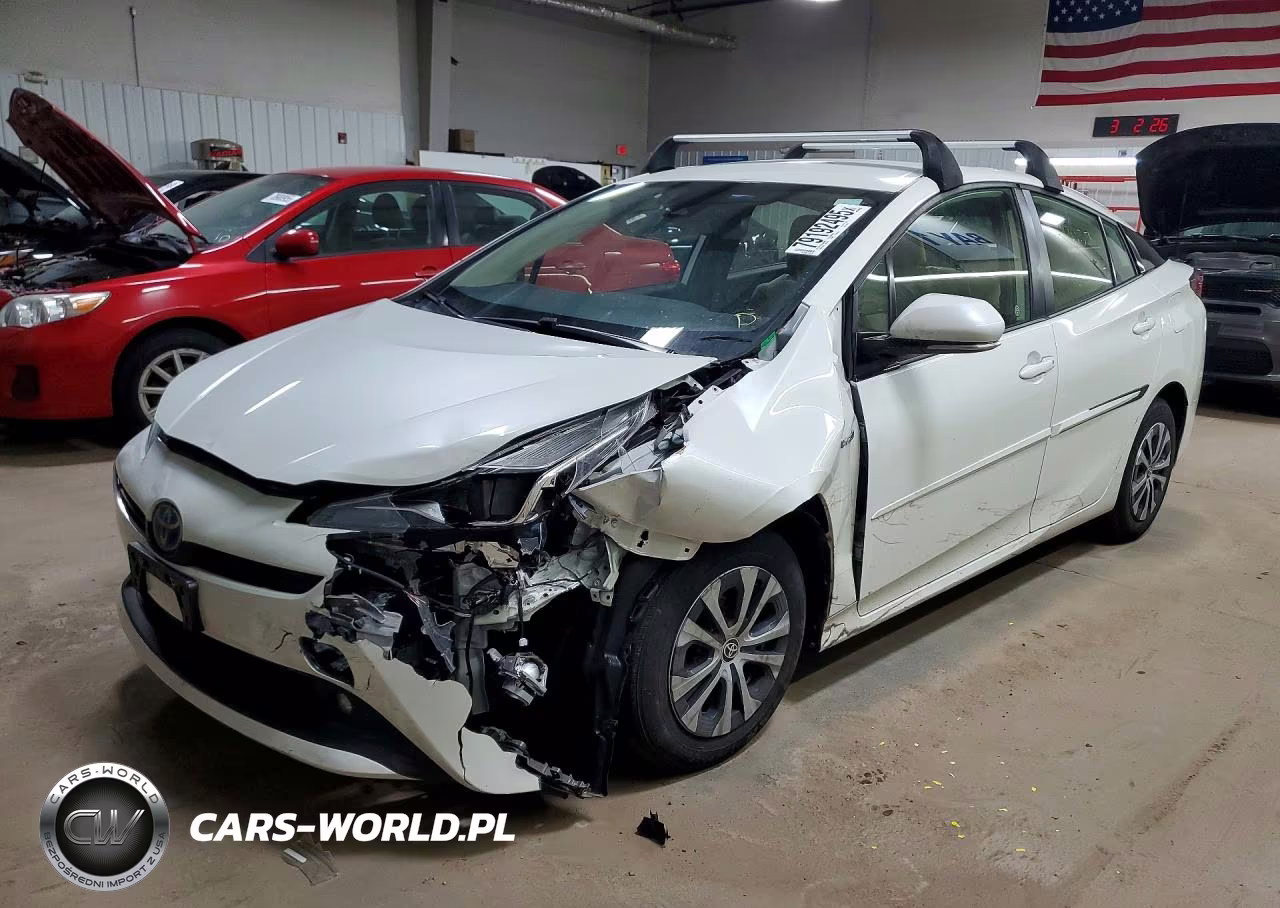 2020 Toyota Prius Xle Awd-E