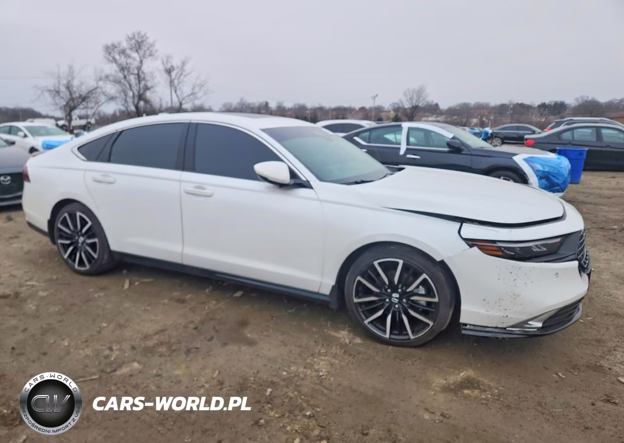 2023 Honda Accord Touring Hybrid VIN:1HGCY2F85PA003786 - 4