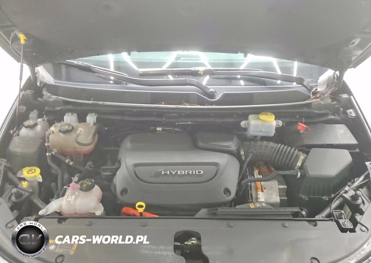 2023 Chrysler Pacifica Hybrid Limited VIN:2C4RC1S70PR604162 - 12