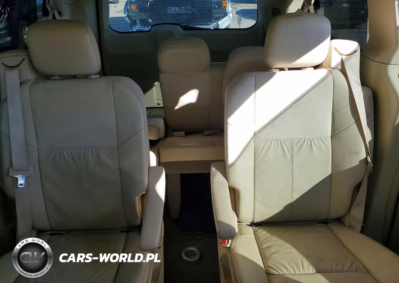 2008 Chrysler Town & Country Limited VIN:2A8HR64X48R769193 - 10