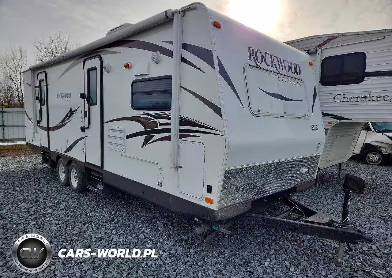 2015 Rockwood Recreational Vehicle (Rv)