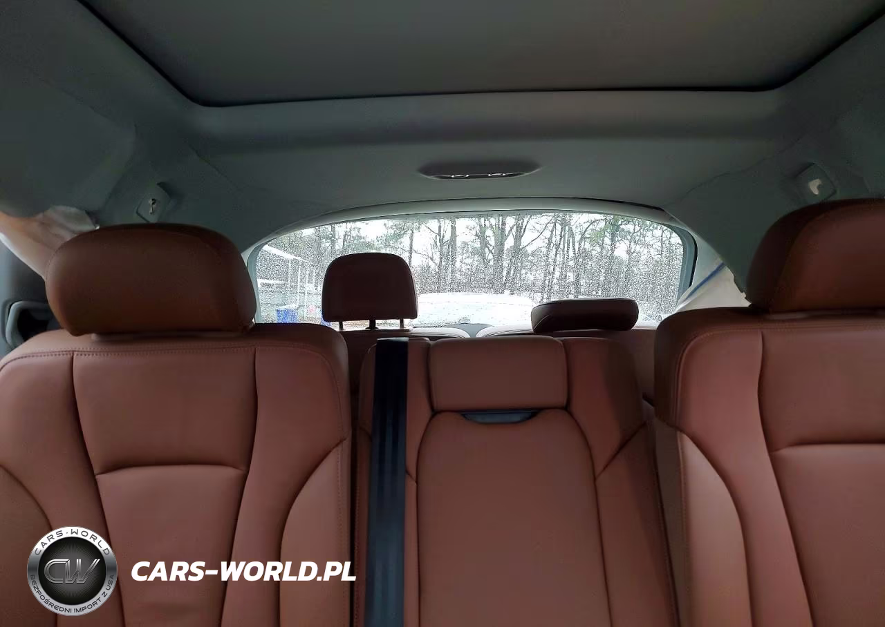 2024 Audi Q7 Premium VIN:WA1ACBF77RD007667 - 10