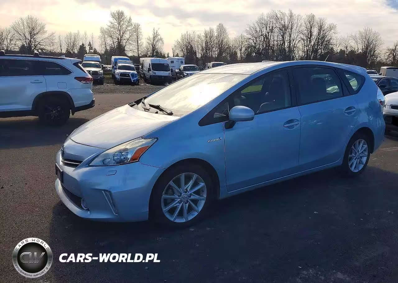 2013 Toyota Prius V Five