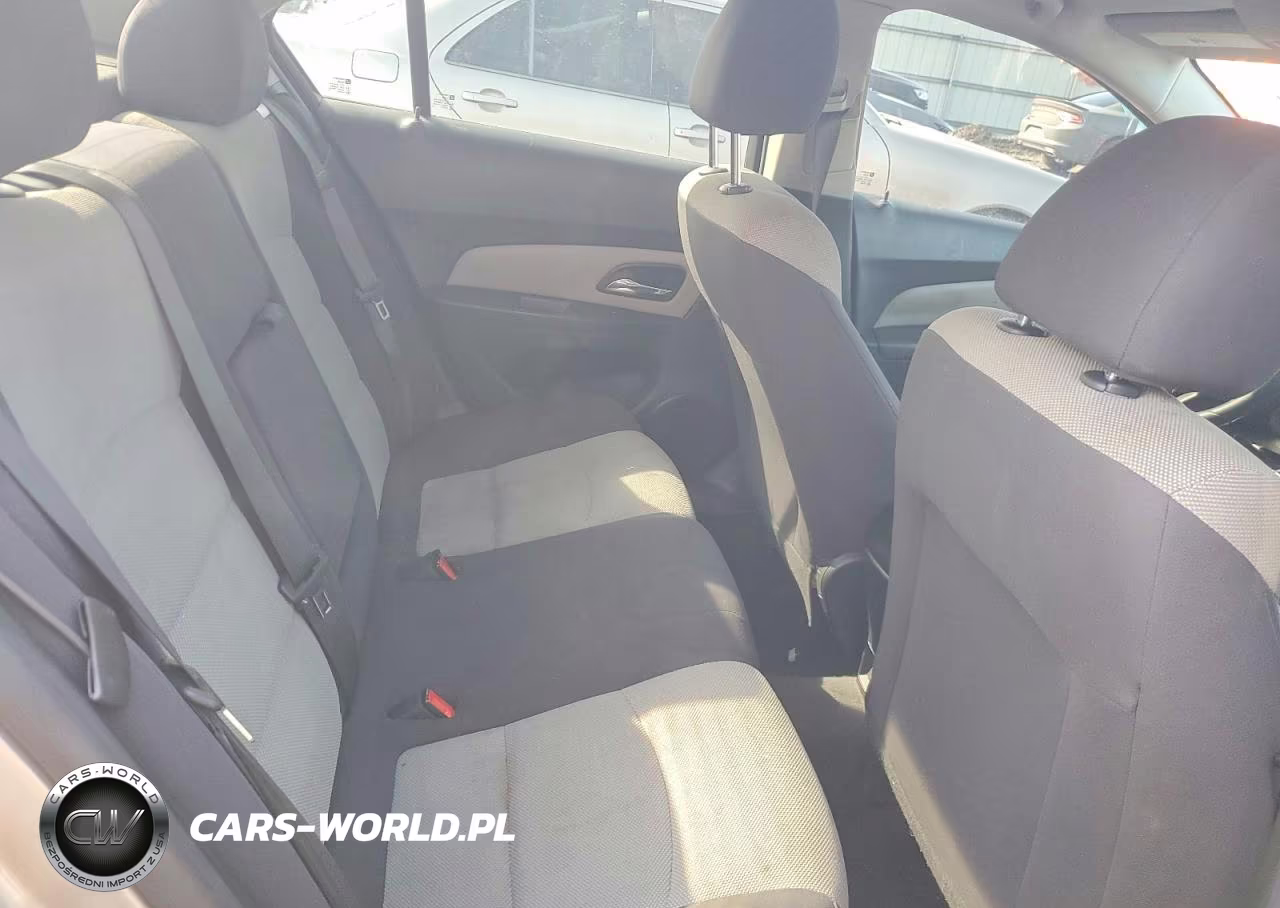 2014 Chevrolet Cruze Ls VIN:1G1PA5SG8E7449792 - 10