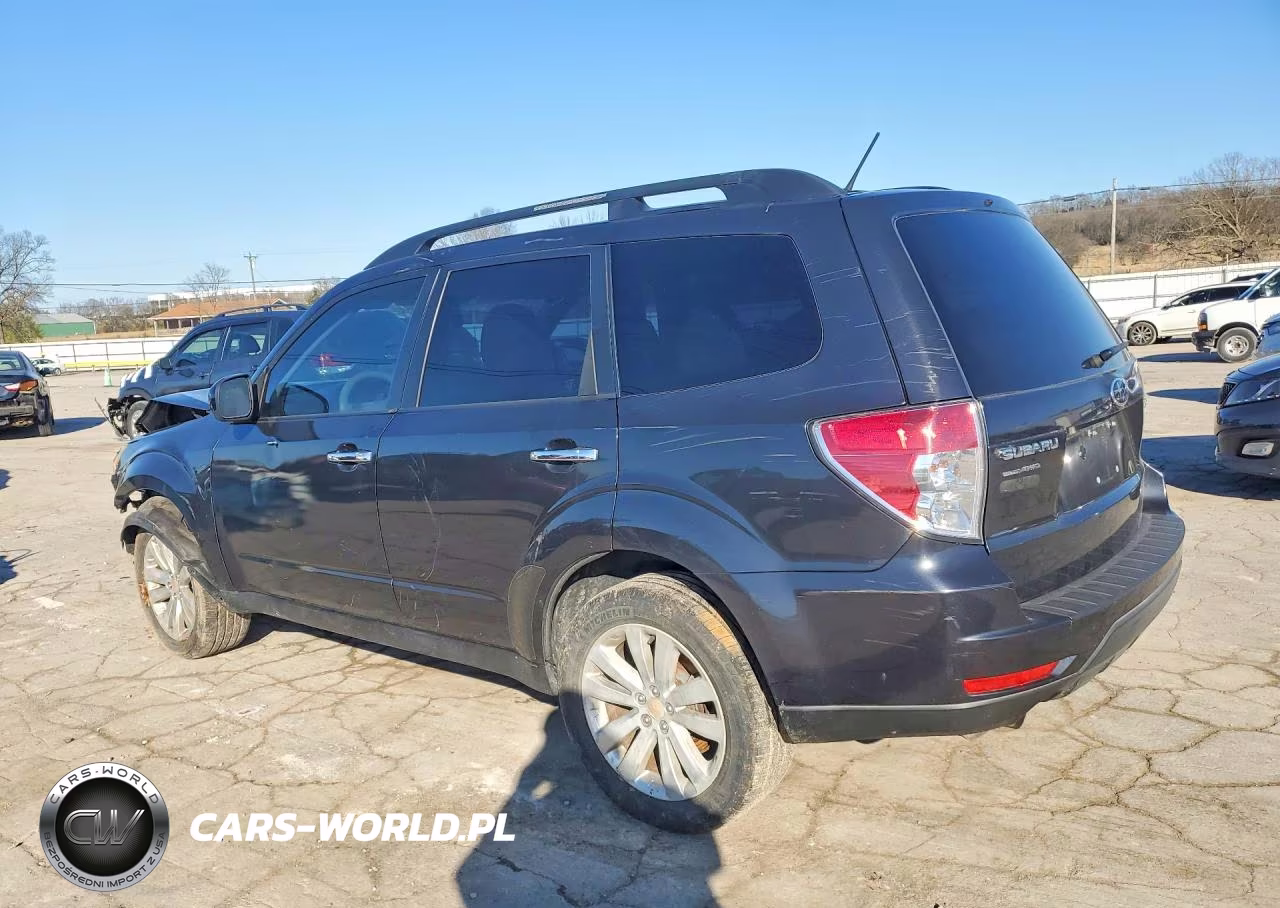 2012 Subaru Forester 2.5X Premium VIN:JF2SHACC8CH447843 - 2