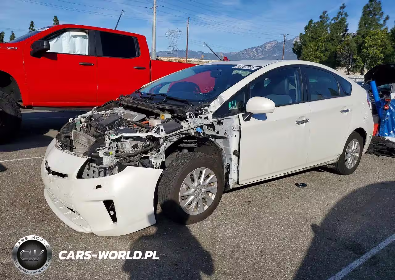 2015 Toyota Prius Plug-In Hybrid Advanced