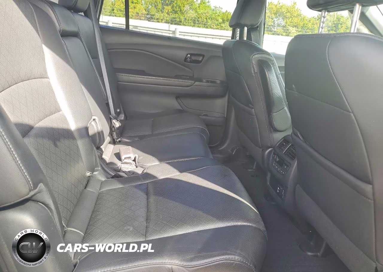 2023 Honda Passport VIN:5FNYF8H05PB017005 - 11