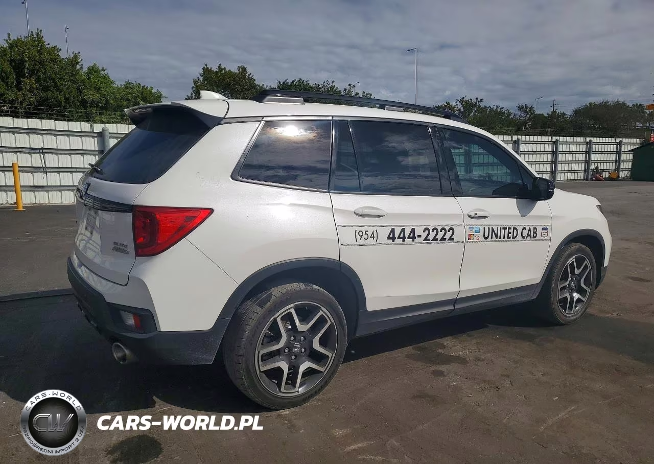 2023 Honda Passport VIN:5FNYF8H05PB017005 - 3