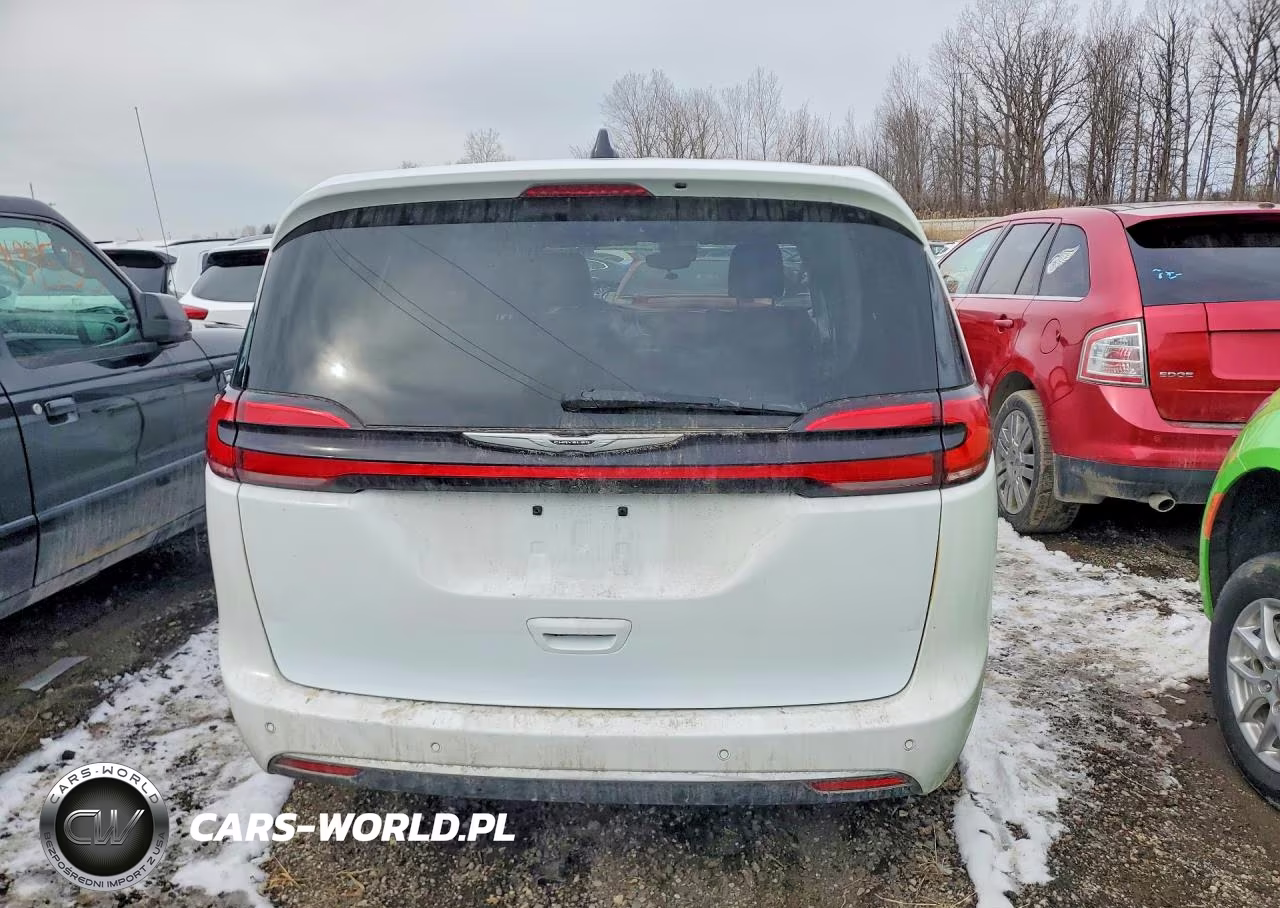 2024 Chrysler Pacifica Touring L VIN:2C4RC1BG8RR112563 - 6