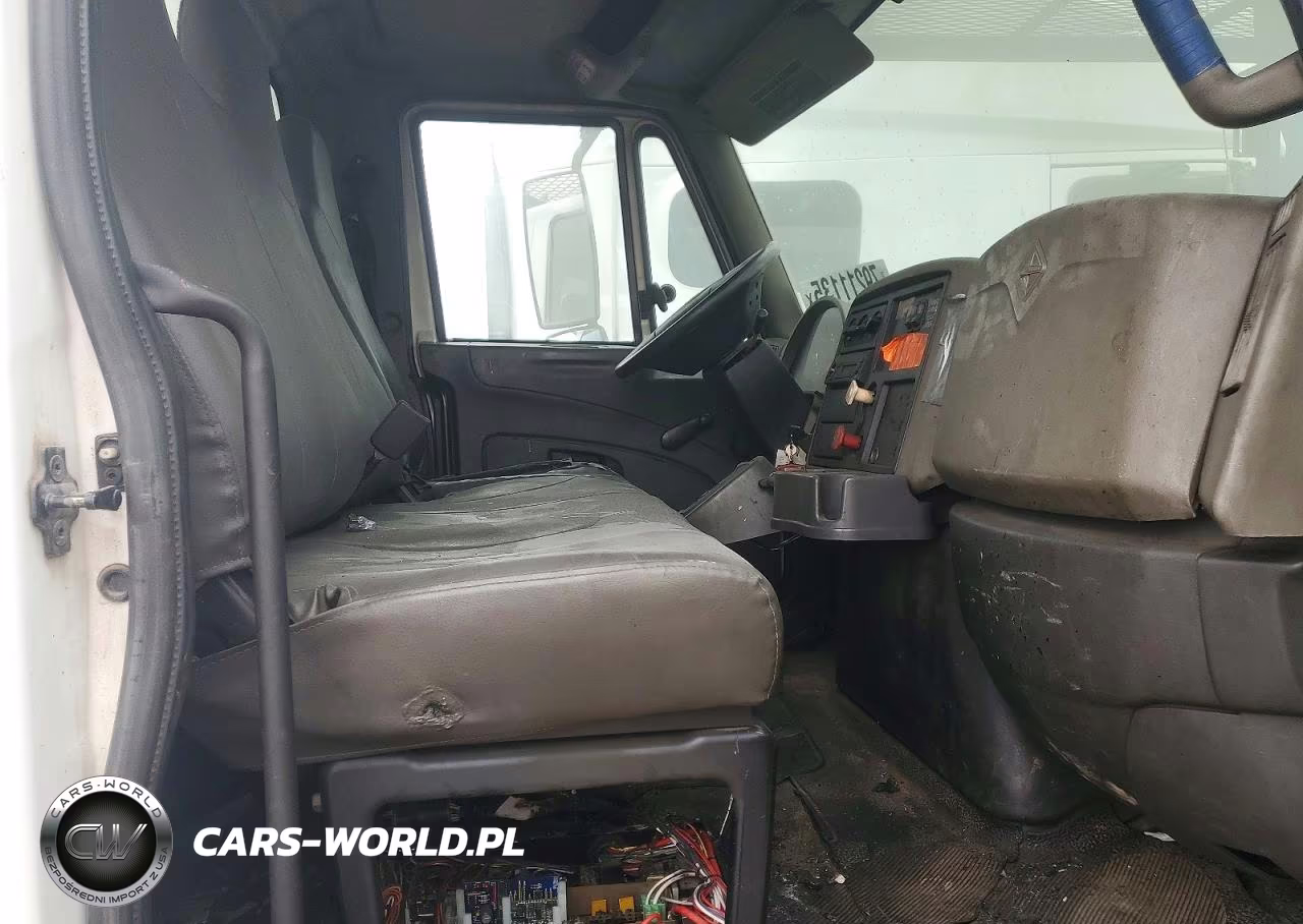 2013 International 4300 Bucket Truck VIN:1HTMMAAN5DH234702 - 5